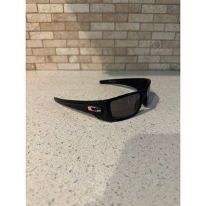 OAKLEY SI FUEL CELL MATTE BLACK USA FLAG ICONS GREY LENSES SUNGLASSES OO9096-38